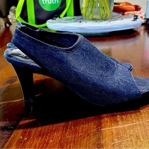Aerosol denim sling backs